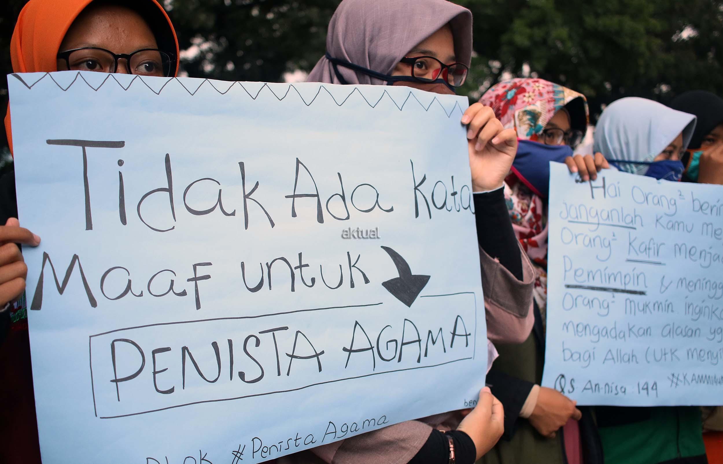 Serial Penistaan Agama di Alam Demokrasi